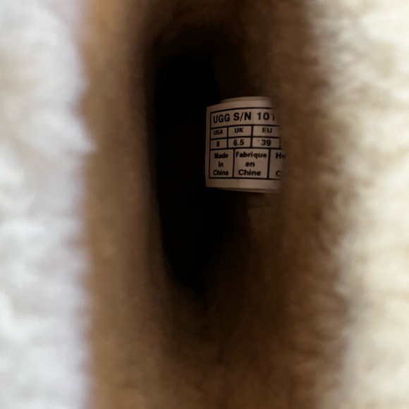 UGG Chestnut Boots - Picture 5 of 6